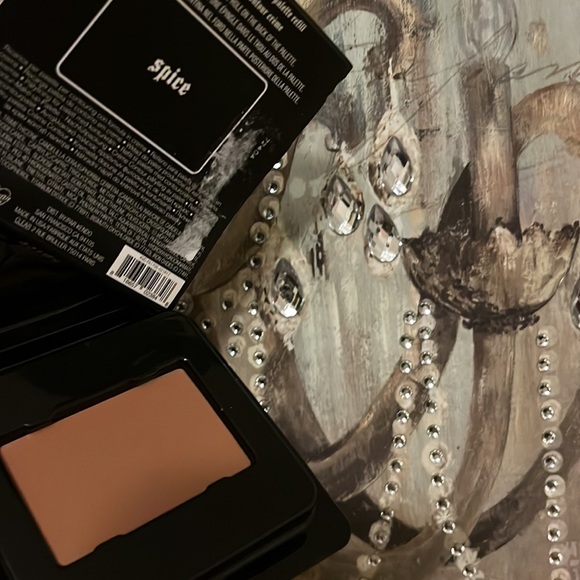 🐈‍⬛💋🐈‍⬛• 💎🐈‍⬛ Kat Von D x 🌶 Spice Vibes🌶• 💋🐈‍⬛💋 - Picture 2 of 8